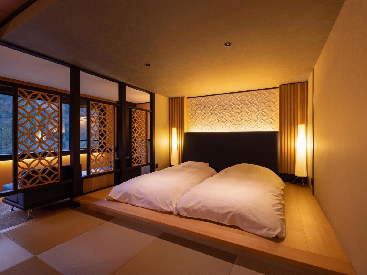 Sanrakuen Hotel Tonami Buitenkant foto